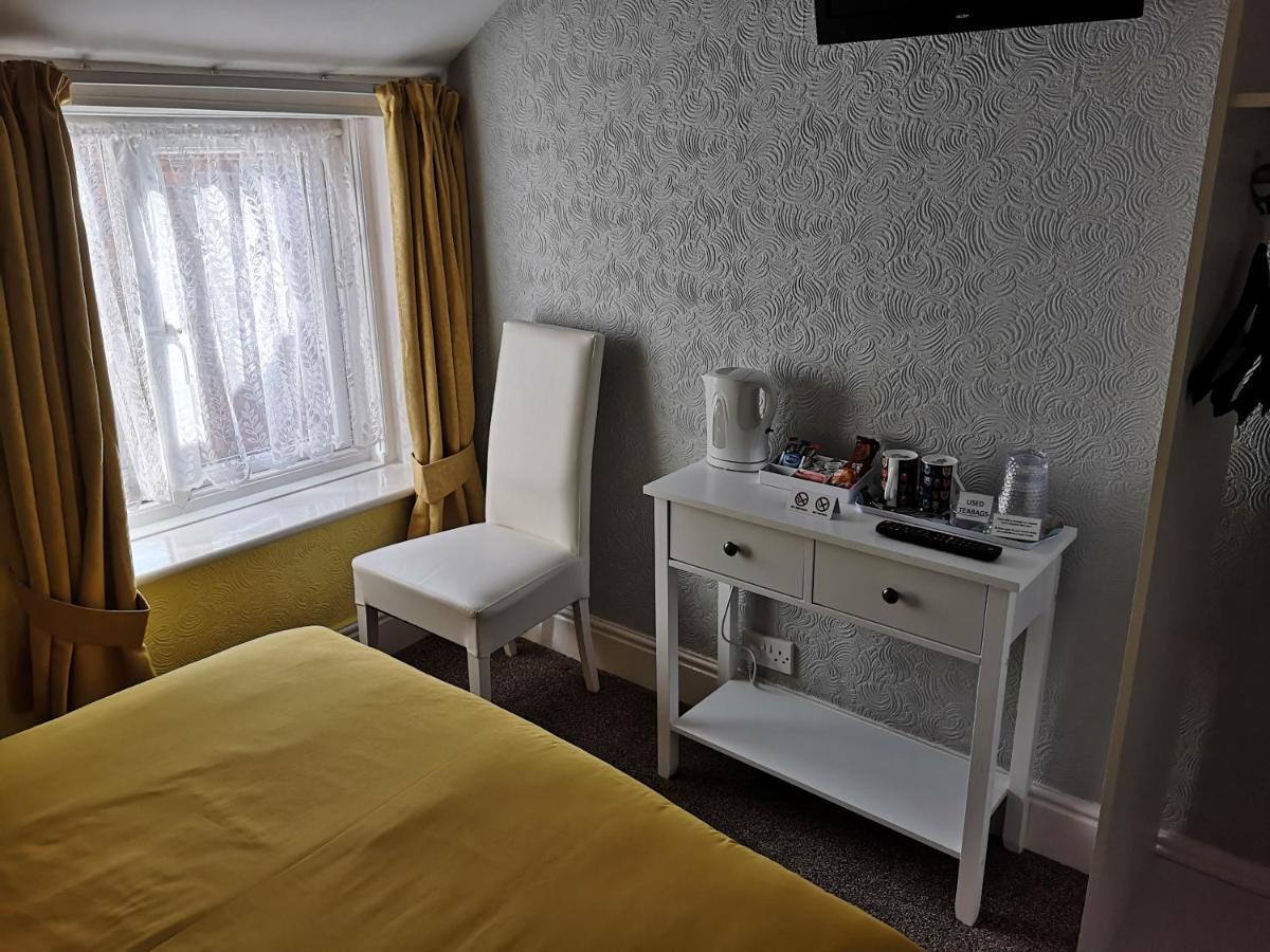 The Phoenix Guest House スカーバラ エクステリア 写真