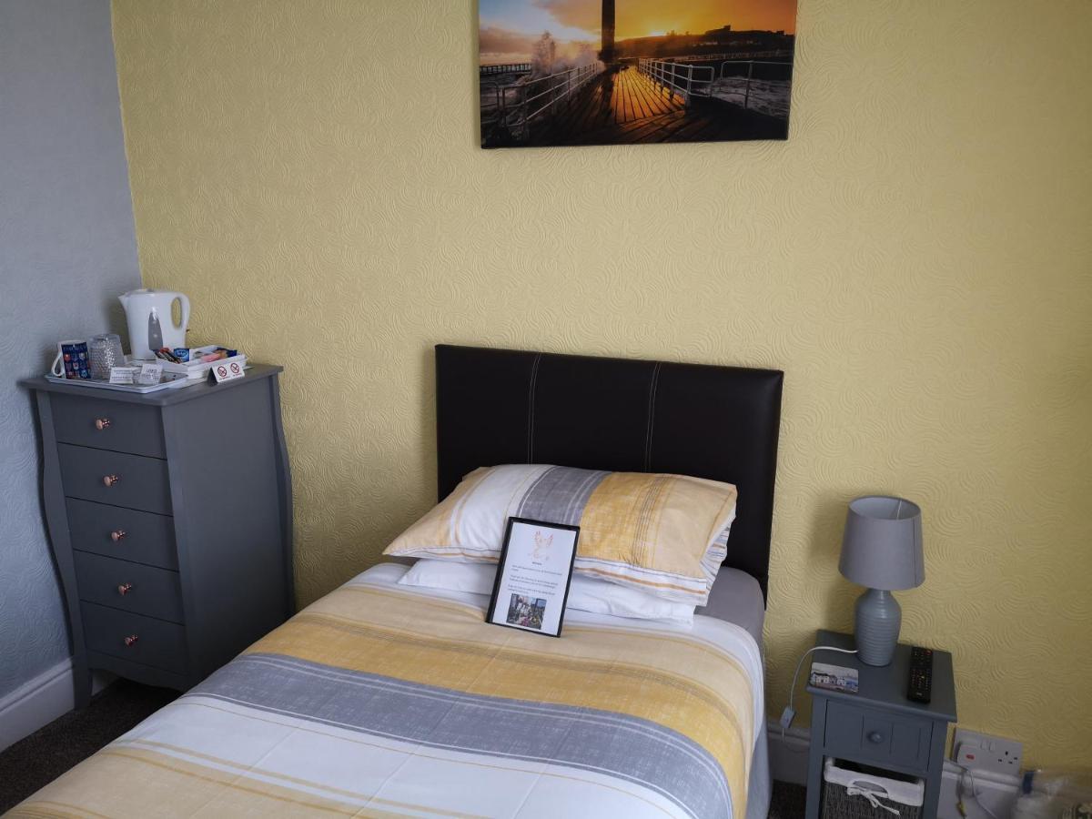 The Phoenix Guest House スカーバラ エクステリア 写真