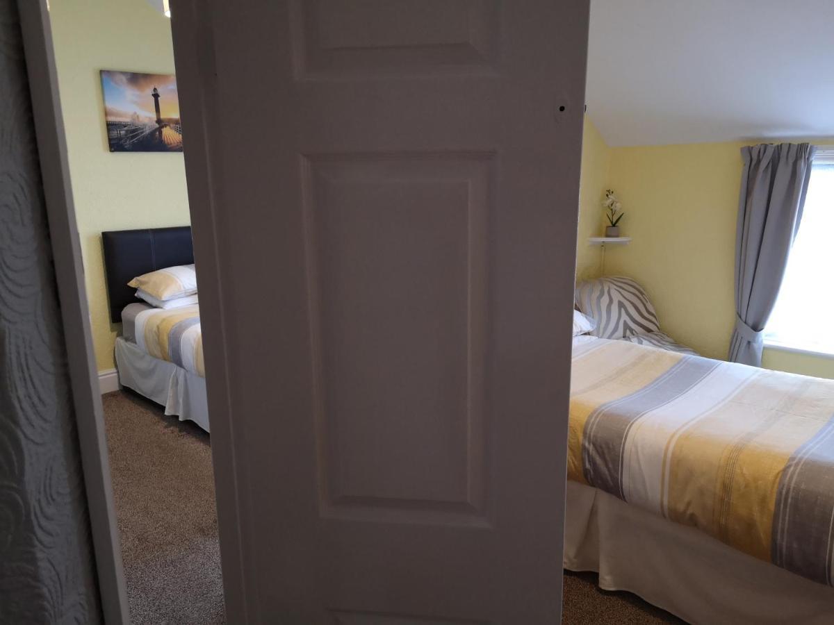 The Phoenix Guest House スカーバラ エクステリア 写真
